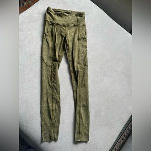 LuluLemon Green Leggings